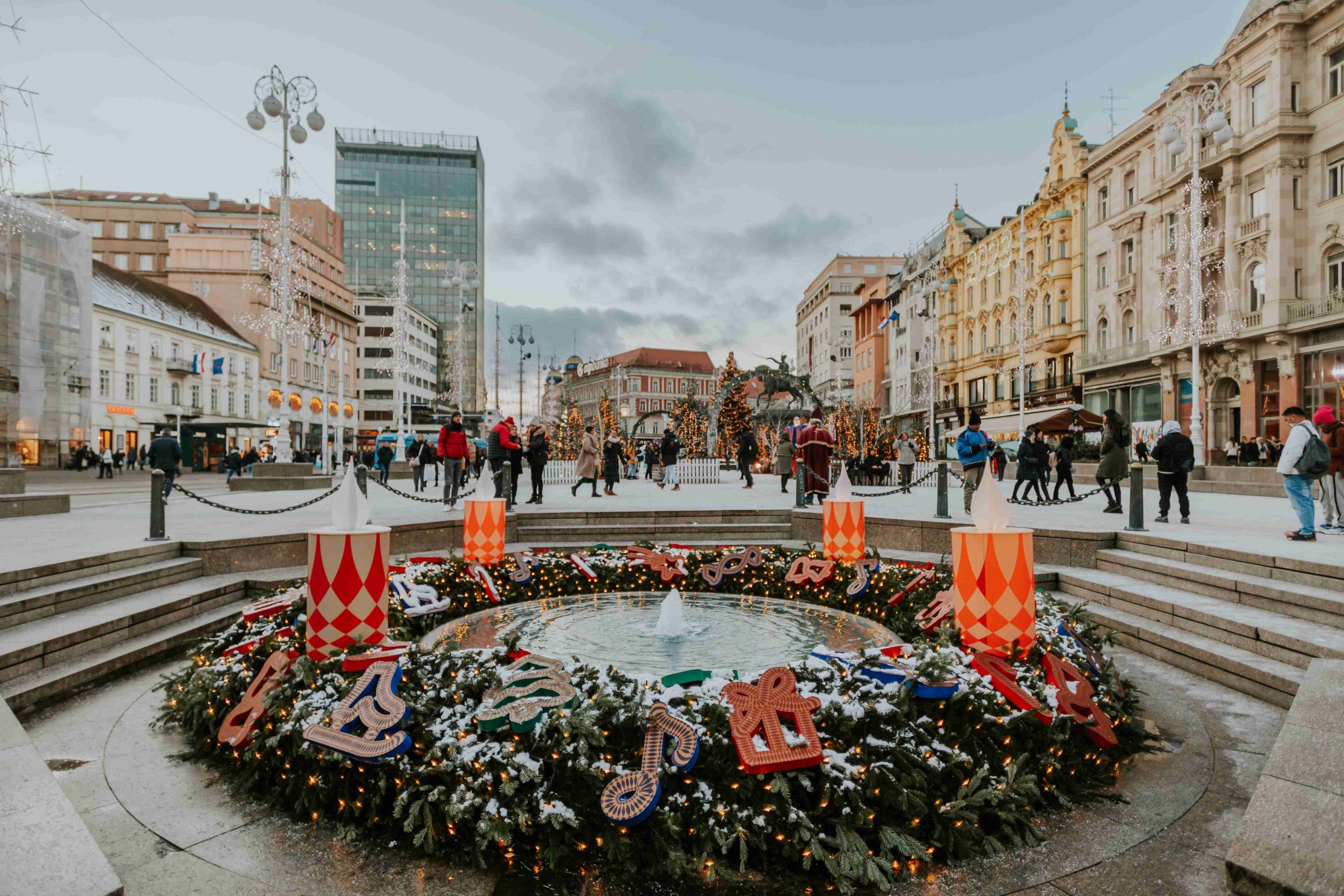 Advent na Trgu bana Josipa Jelačića