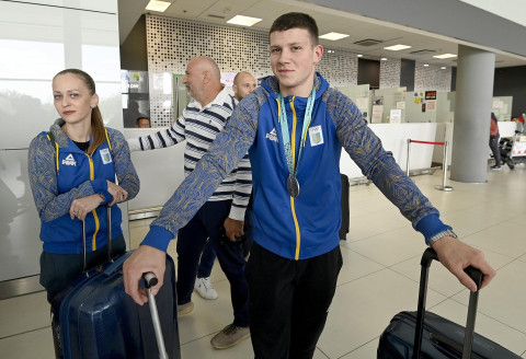 Ilija Kovtun i njegova trenerica irina Gorbačeva Nadjuk nakon natjecanja