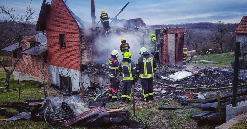 Zaštićeno: Božićna tragedija: Kuća izgorjela, muškarac izgubio život