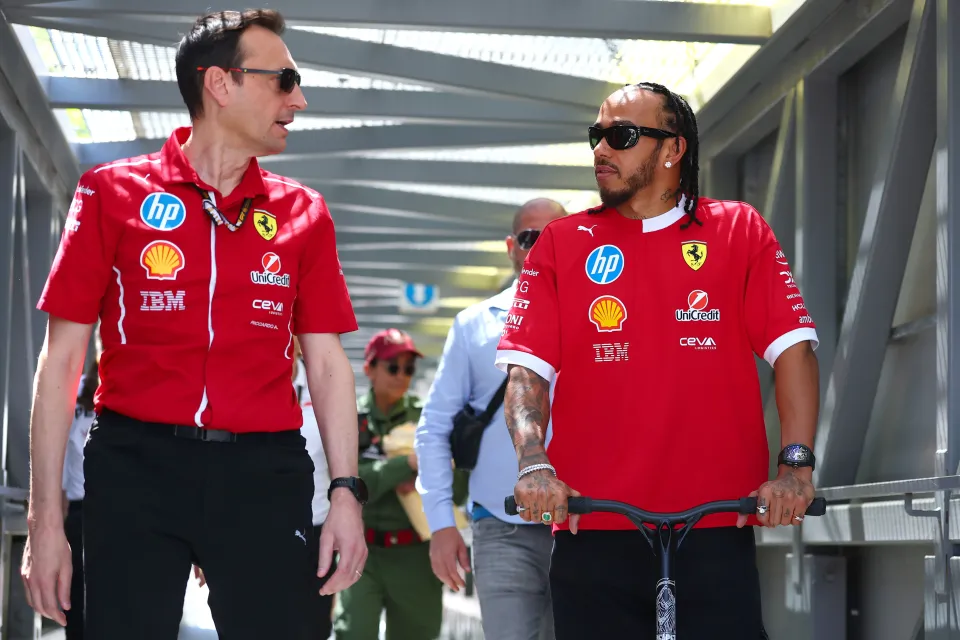Lewis Hamilton i Riccardo Adami prije utrke