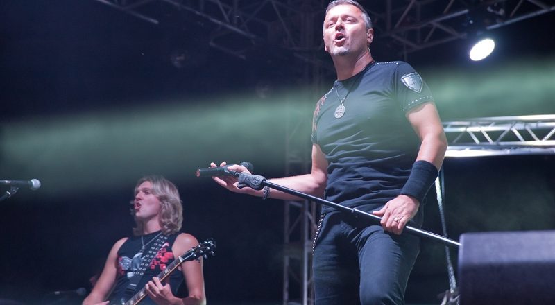 Thompson otpjevao spornu pjesmu pa pozvao Hrvate na pobunu protiv vlasti