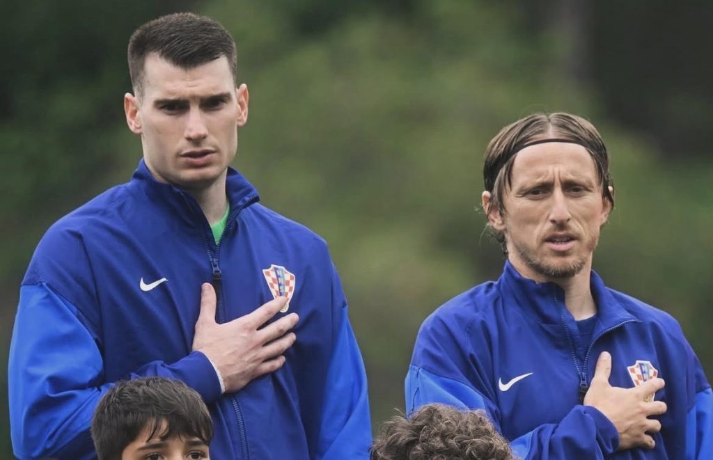 Dpminik Livaković i Luka Modrić