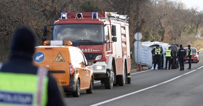 Dvoje mladića izgubilo je život u prometnoj nesreći